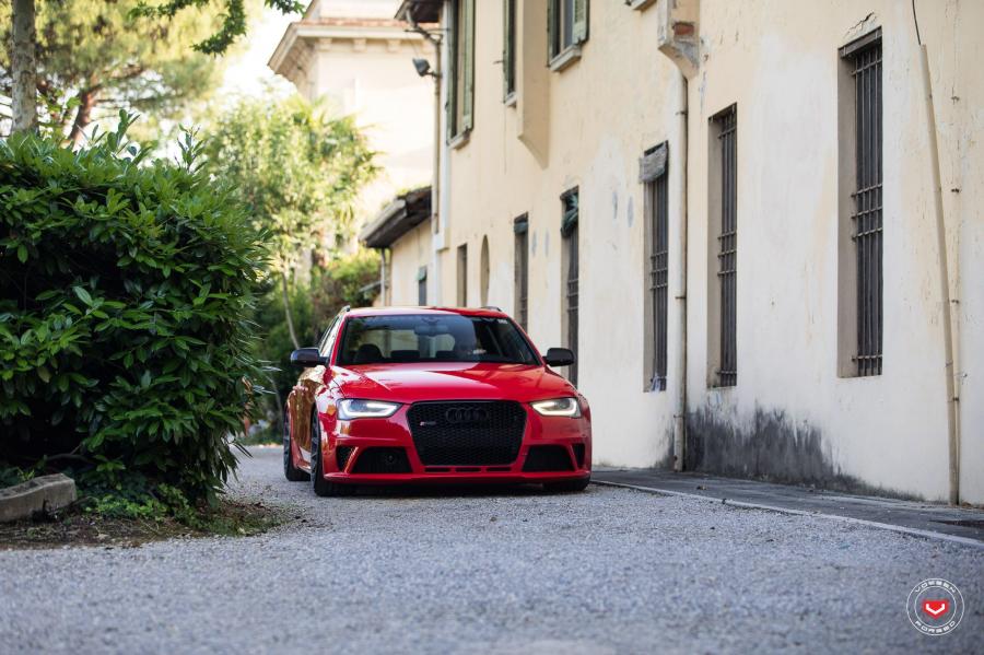  Audi RS4 Avant on Vossen Wheels (GNS-3) 2019 года  (фото 7 из 28)